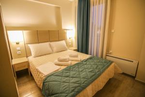 Ofrynio Deluxe Apartments
