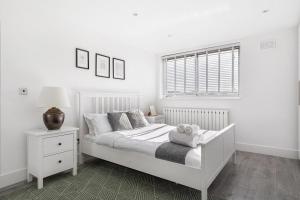 Superb penthouse with 2 bathrooms and roof terrace