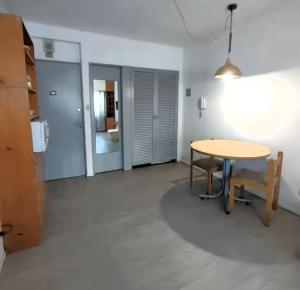 Studio sobre calle Suipacha