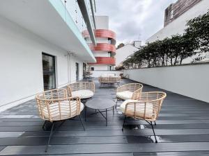 Stylish 2 bed apartment with large terrace