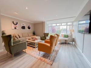 Large 6 bedroom Residence Retreat in Holland Park