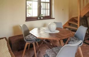 2 Bedroom Gorgeous Home In Debina