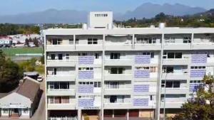 The Pearl in the Winelands