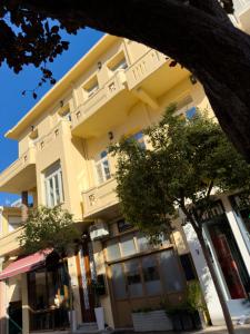 Deluxe Center Suites