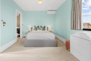 Sophisticated 4-Bedroom House