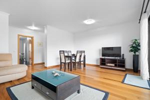 Tropical House by Atlântica