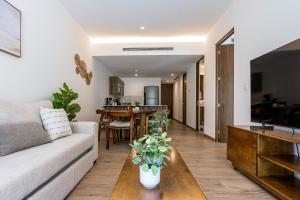 The Marlin Nook TL B008