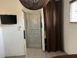 Piscine Intérieure chauffée Appartement Haut de villa