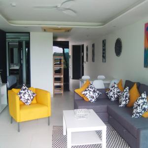 Twin Sands Private Apartment, Phuket