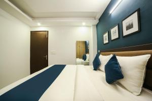 Hotel O Royal Discovery