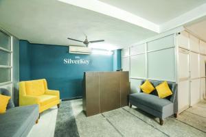 Hotel O Royal Discovery