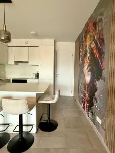 Cosy flat for 2pers 5 min from Gare du Midi by transport