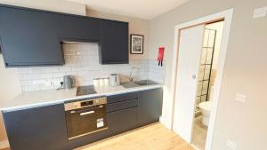 The Willow - Studio 20