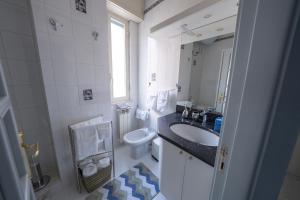 MARINELLI HOUSE - Song Parthenope