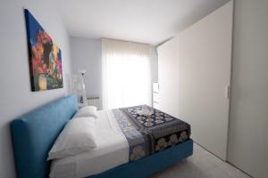 MARINELLI HOUSE - Song Parthenope