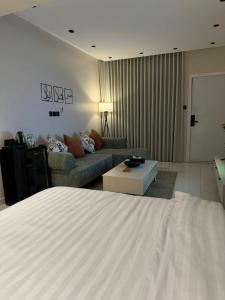 Mabaat-Deluxe 1BR-Al Rabea 620