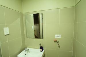 Fame Residences King Studio Pool Free Parking EDSA MRT