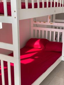 Hiếu Sang 68 Hostel & Villas Seaview Bến tàu Rạch Giá miễn phí xe đón tiễn 24l24