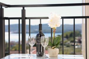 Valmere Apartment Tivat Sea View Free Parking - 4hvězdičkové hotely ve městě Tivat