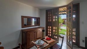 Casa com Piscina a 300m da Praia de Taperapua