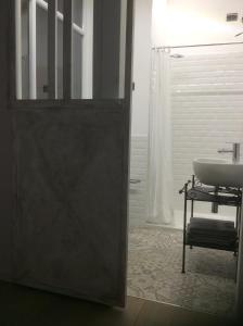 Single Room with Private Bathroom