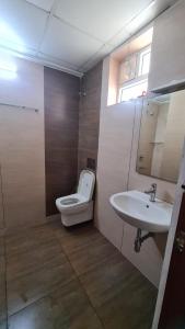 2 bhk ac flat near lulu and Kims