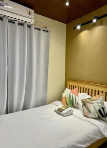 Casa Amihan-Urbiztondo, San Juan, La by Peak and Paramount Ventures