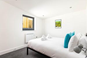 The Retreat at Lower Mill Estate LR16 Cotswolds