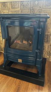 Казковий дім та Garden два будиночки в горах з чаном-джакузі