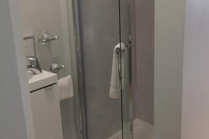 Apartment - Sleeps 2 - Wood Fire - Parking