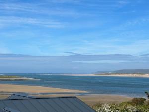 4 Bed in Appledore 92041