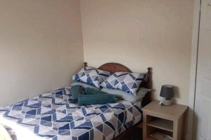 Loch Views Apartment Sleeps 2-Pets Ok-Free Parking