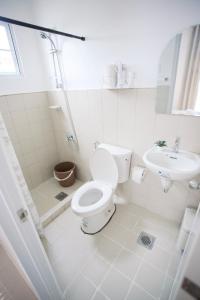 Casa de Amor Modern Comfort across the pool