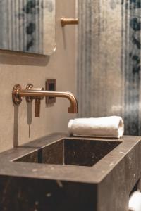 HUUS QUELL by Appenzeller Huus