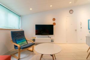 Costa Lairaga Suite Beachfront! Air conditioned