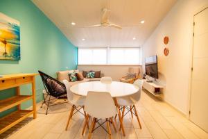 Costa Lairaga Suite Beachfront! Air conditioned