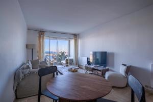 Beautiful apartment overlooking the Golden Islands