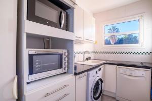 Beautiful apartment overlooking the Golden Islands