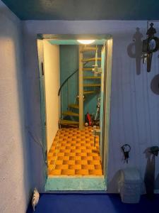 Sea Boat Room - No Windows