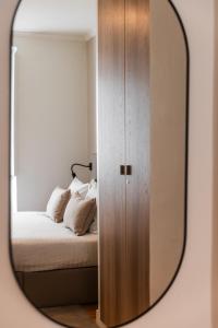 C1 Remodeld & Beautiful! Charming Apartment with 2 Bedrooms in Bairro Alto! LIS Downtown