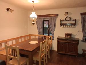 Chalupa Vagner, Pernek