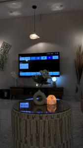 Elegant studio next to the boulevard