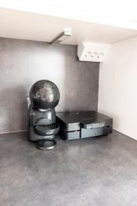 Bright & Comfy 79m2 2BR Apartment with Sauna and Balcony