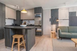 HOM I 1D1B 2PAX cerca Metro Manquehue con Parking