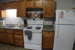 WP2 Pet Friendly Keweenaw Apt w EV Charger Onsite