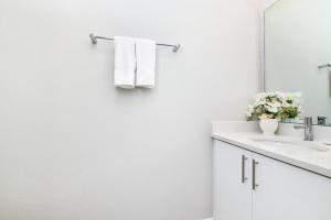 Elegant Townhouse Near Disney With Resort & Waterpark Access - 768Dr