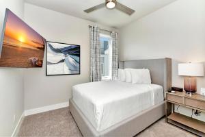 Modern Condo Near Disney With Resort & Waterpark Access - B31-234