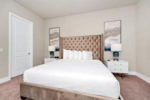 Modern Escape Condo Near Disney With Resort & Waterpark Access - B14-103