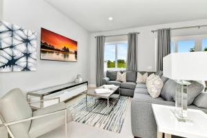 Elegant Escape Condo Near Disney With Resort & Waterpark Access - B46-131