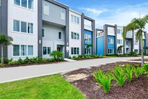 Comfy Condo With Pool Table Near Disney & Waterpark Access - B9-238